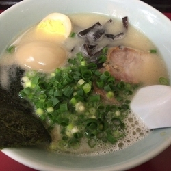 味玉子ラーメン 750円