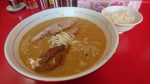 「味噌ラーメン+半ライス(クーポンサービス)」@札幌焼き味噌ラーメン みずきの写真