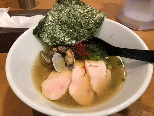 「真鯛、薫る、、、魚介潮   【USIO】らーめん」@麺処 飯田家の写真