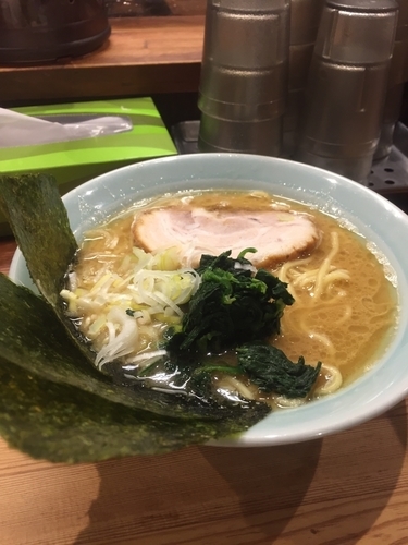 「豚骨ラーメン」@鶴一家の写真