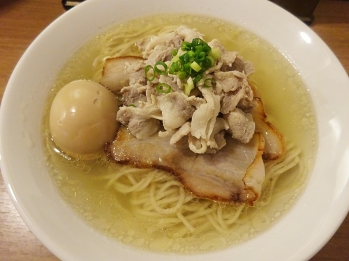 「プレミアム肉塩そば　　VIPカードのスタンプ完了で無料」@鯛塩そば 灯花 本店の写真