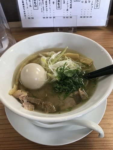 「鶏塩＋たまご」@麺蔵 あつおの写真
