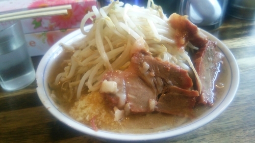 「ラーメン 大 ヤサイ ニンニク」@らーめん梵’s BONES北浦和本店の写真