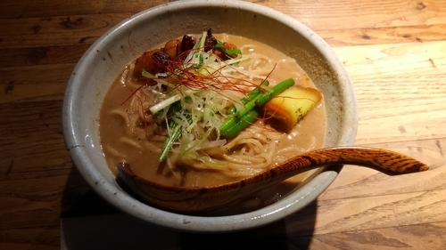 「もつそば　大盛り」@和醸良麺 すがりの写真