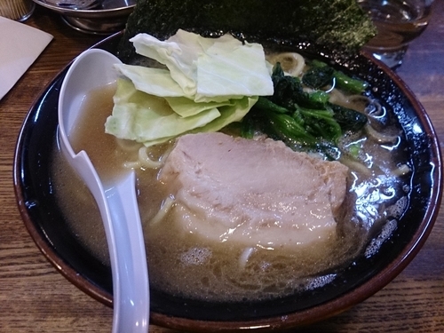 「いつもの豚骨醤油いつものお値段」@らあめん 寸八 総本店の写真