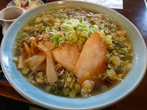 「たっぷりねぎラーメン定食　※ライス抜き＆大盛り」@お食事処 いりますの写真