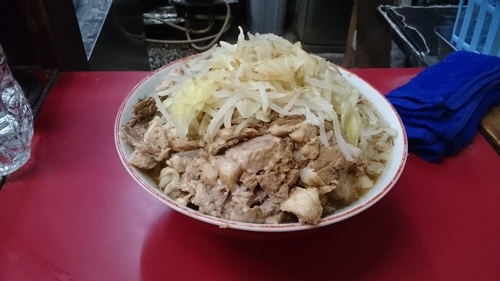 「大豚ダブル(ヤサイダブル)￥８００」@ラーメン二郎 目黒店の写真