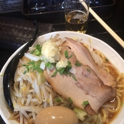 慶次朗【大盛＋味玉】