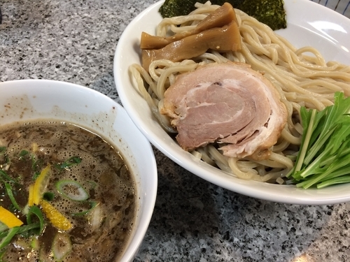 「【2017.1  限定】濃厚イカ煮干しつけ麺 ¥900」@ラーメンとりとんの写真