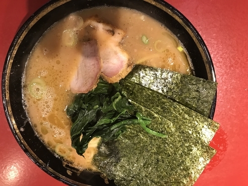 「ラーメン中盛り」@厚木家の写真