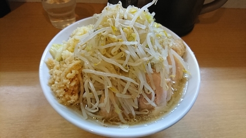 「しお+生姜+豚増」@豚星。の写真