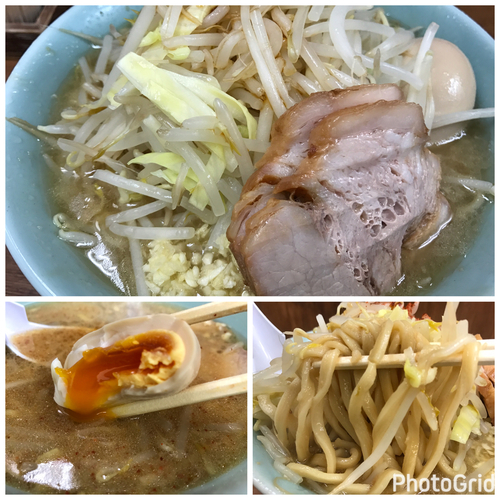 「小ラーメン 700円 麺硬め（ヤサイニンニクカラメ）味玉」@ラーメン二郎 池袋東口店の写真
