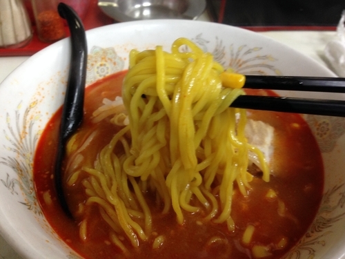 「トマト味噌ラーメン ￥５００」@ごきげんラーメンの写真