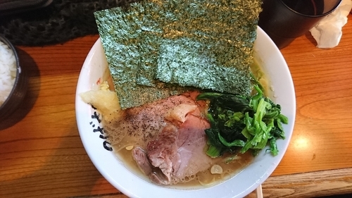「小チャーシューメン小ライス」@横浜家系ラーメン つばさ家 立川店の写真