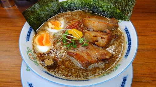 「特　豚骨魚介そば」@めん処 宣の写真