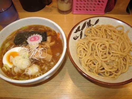 「特製もりそば小　680円＋温野菜　100円」@新橋 大勝軒の写真