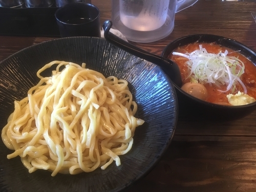 「辛味噌つけ麺 半ライス 味玉サービス  ¥800、¥50」@大塚屋の写真