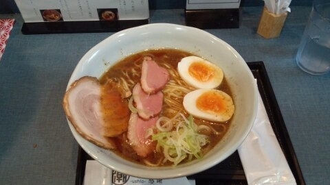 「日本一醤油そば」@麺巧 潮の写真