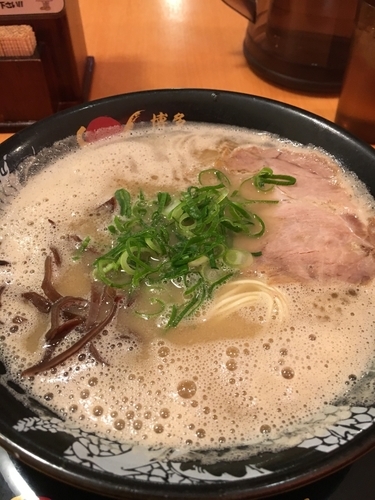 「ラーメン￥750」@博多 一幸舎 エキマルシェ大阪店の写真