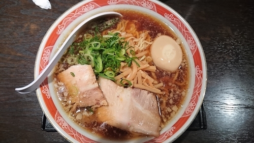 「魂のラーメン細麺 大盛無料」@尾道ラーメン 麺一筋 桜木町店の写真