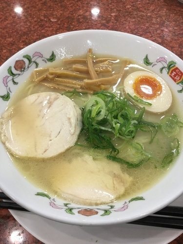 「鶏白湯ラーメン 637円」@餃子の王将 東大成店の写真