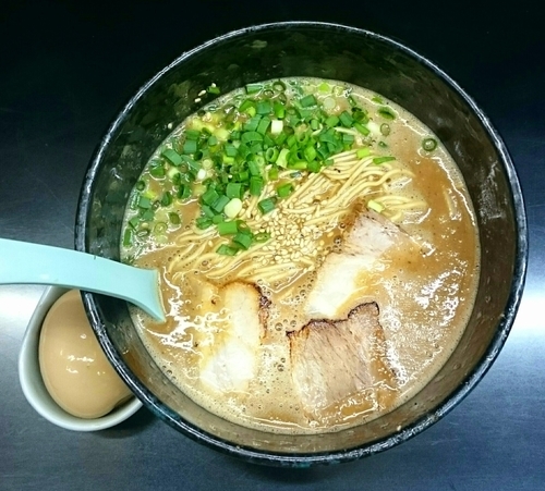 「努豚骨 味付玉子 塩煮込豚軟骨」@本格博多豚骨ラーメン豚野郎の写真