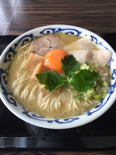 「塩白湯そば 大盛  880円」@桜木製麺所の写真