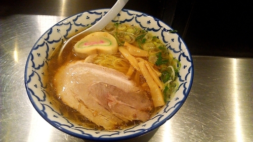 「醤油らーめん大盛」@函館らーめん 醐りょうの写真