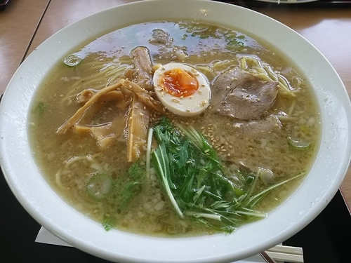 「信州塩とんこつラーメン　（大盛り）」@樹の実の写真