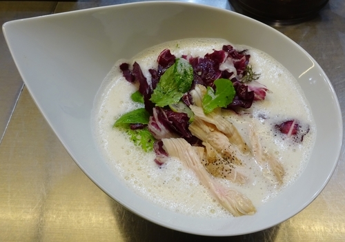 「鶏白湯の泡そば（780円）」@麺創研 紅 国分寺の写真