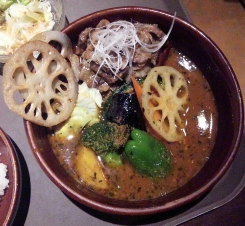 「とろっと牛すじ煮込み1512円」@スープカリィ Vajraroadの写真