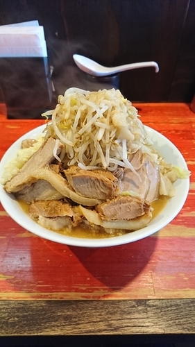 「小豚ラーメン 850円 全マシ」@ラーメン二郎 会津若松駅前店の写真