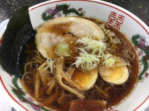 「東京大門 しょうゆラーメン」@JAL PLAZA 羽田空港 7番ゲートショップの写真