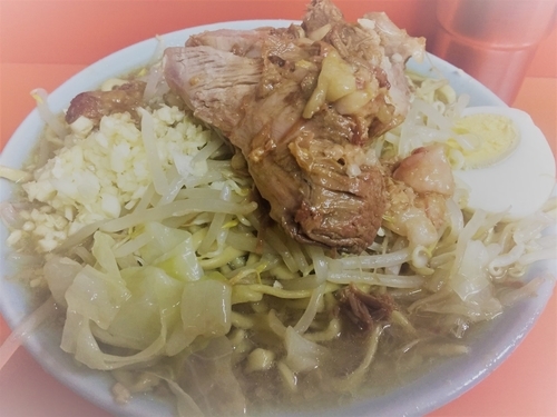 「富士丸ラーメン・ニンニク（850円）」@ラーメン富士丸 神谷本店の写真