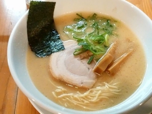 「豚白湯らーめん」@ろく月の写真