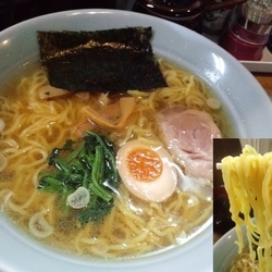 昔ながらの正油らーめん中盛730円