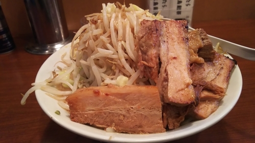 「ラーメンアブリ（野菜マシ・にんにく）」@メガガンジャの写真