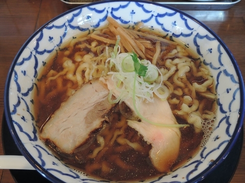 「比内地鶏の煮干しらぁめん」@千葉房総 麺のマルタイの写真