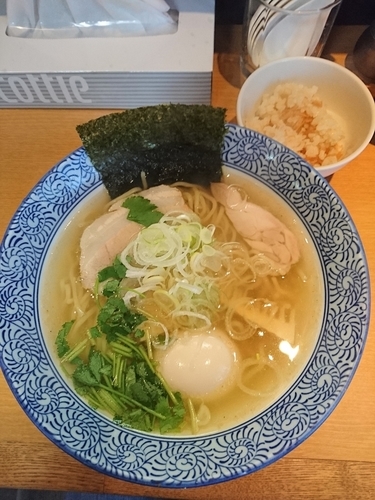 「淡麗とりそば 700円 味玉(ラーパス)」@麺匠 清兵衛の写真