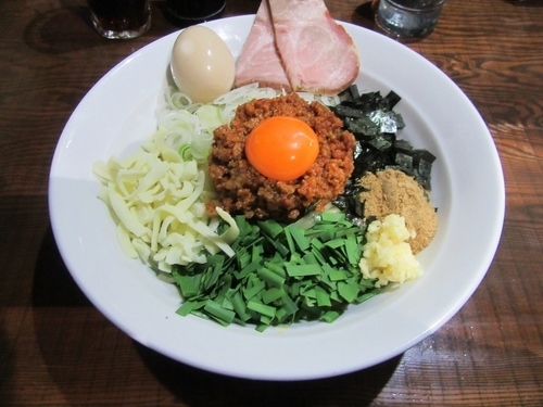 「味玉台湾まぜそば（９２０円）＋チーズ他」@二代目 むじゃきの写真