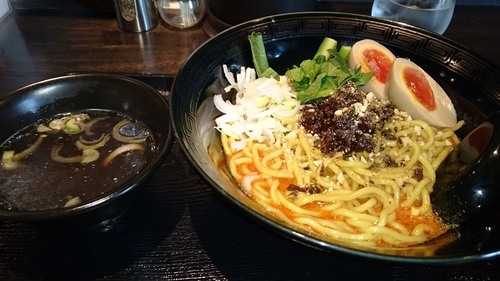 「汁なし担々麺＋味玉(クーポン) ￥ 880」@麺屋 きらの写真