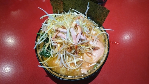 「ネギチャーシューメン（￥890）+うずら（￥70）」@厚木家の写真
