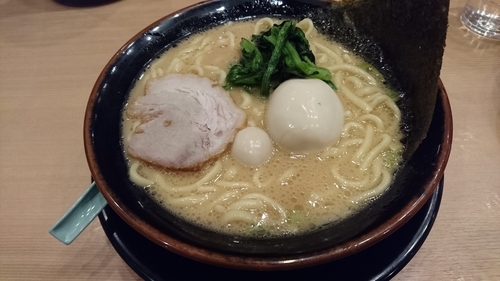 「味玉ラーメン・・780円」@横浜家系ラーメン 淵野辺家の写真