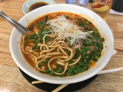 「辛いラーメン」@麺屋 つるるの写真