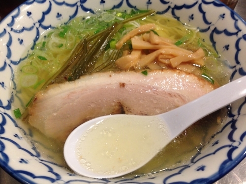 「塩らーめん　￥７２０」@函館らーめん 醐りょうの写真