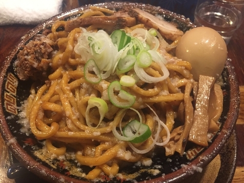 「爆盛油脂麺（880円）」@らーめん 平太周 味庵の写真