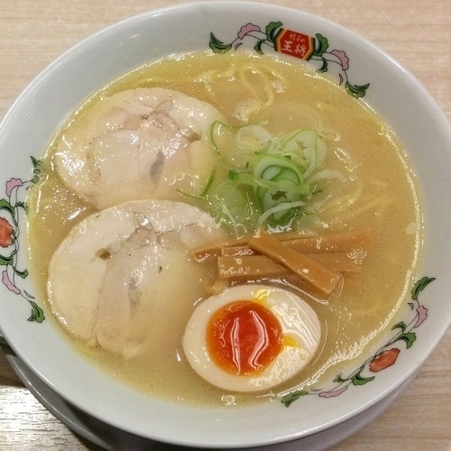 「鶏白湯ラーメン」@餃子の王将 イオン桑園店の写真