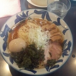 味玉醤油らーめん大盛