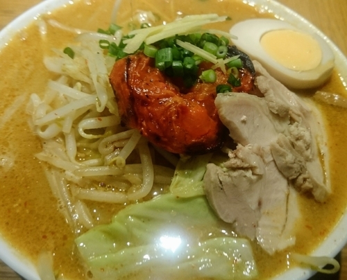 「カレーみそラーメン（限定、８００円）」@中華そば 二階堂の写真