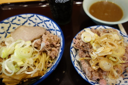 「ハーフ油そばセット830円」@兎に角 another leafの写真